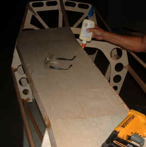 Illustration for article titled Rocket-Powered 21-Foot-Long X-Wing Model Actually Flies (Updated: Built-in R2-D2)